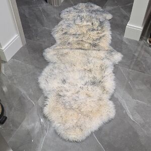 Luxurious Faux Fur Runner in Cream and Gray